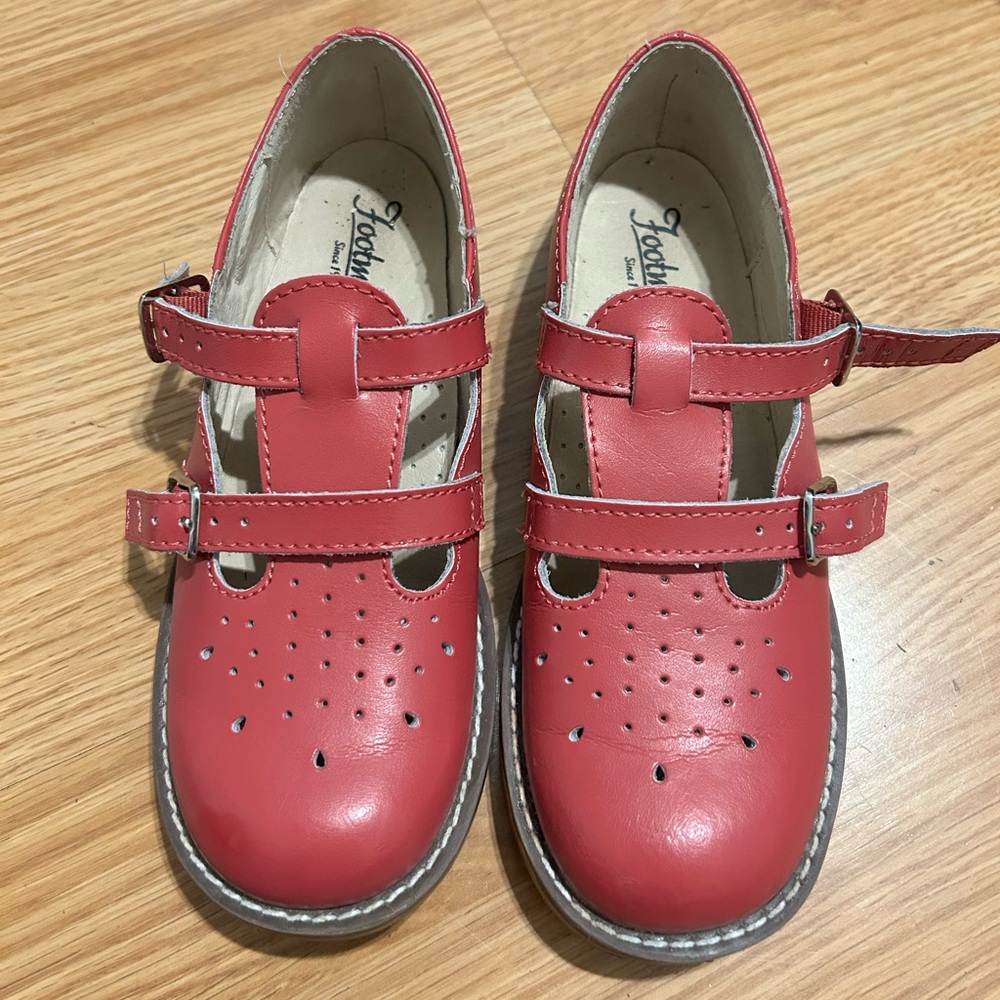 Footmates Mary Jane Shoes